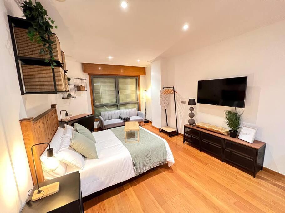 Central Suites Poli Sanz Віго Екстер'єр фото