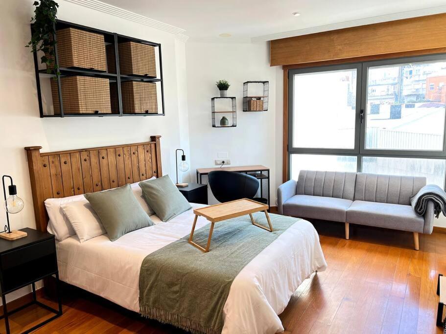 Central Suites Poli Sanz Віго Екстер'єр фото